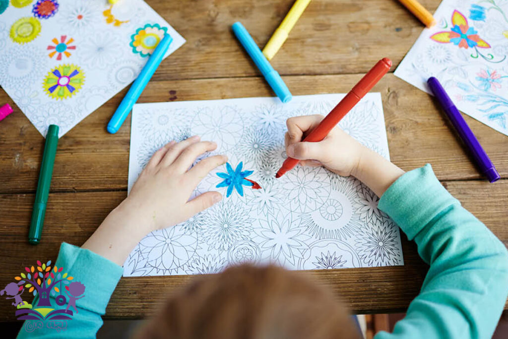 تاثیر کتاب رنگ آمیزی در توسعه مهارت‌های حرکتی ظریف کودکان