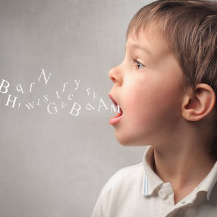 دیر حرف زدن کودک