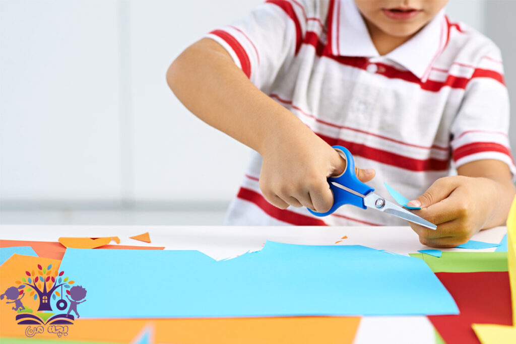 فواید کار با قیچی برای کودکان