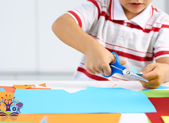 فواید کار با قیچی برای کودکان