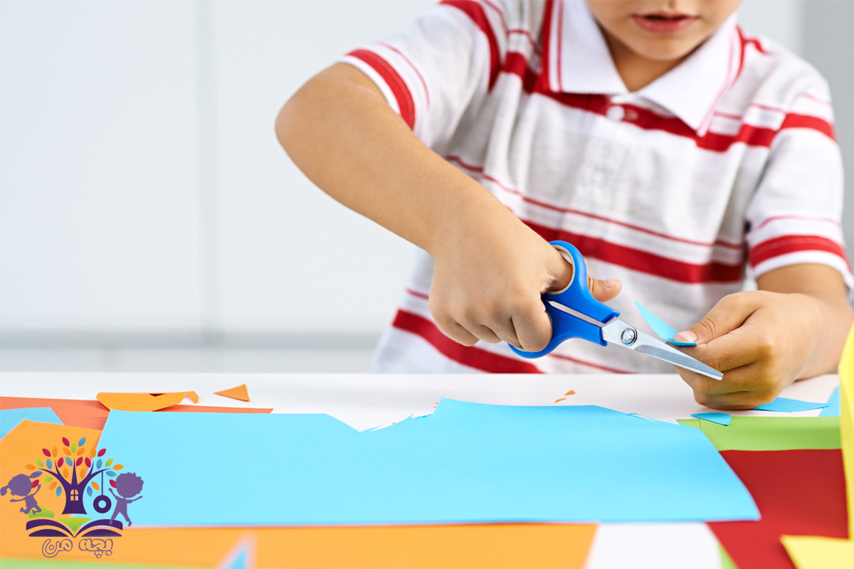 فواید کار با قیچی برای کودکان