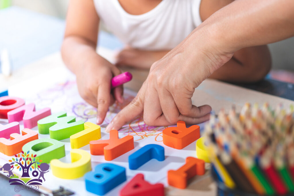 نقش اسباب ‌بازی‌های آموزشی در بهبود توانایی‌ های شناختی کودکان