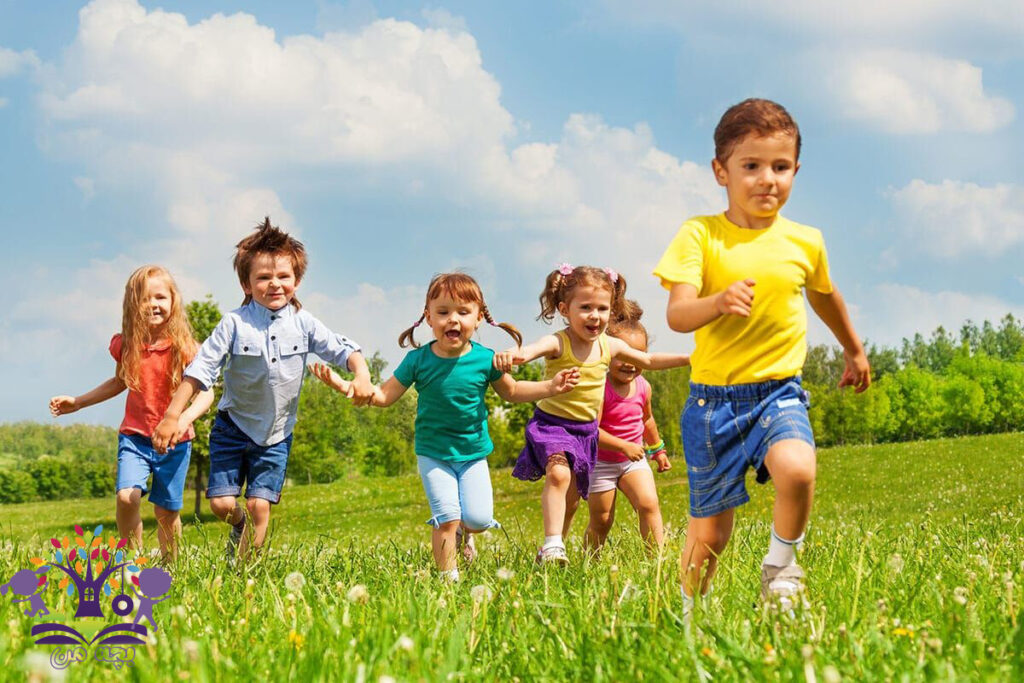 تأثیر ارتباط والدین و فرزندان در افزایش شادی کودک